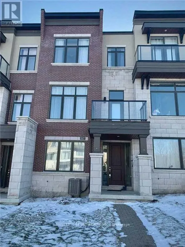 605 MARC SANTI BOULEVARD, Vaughan