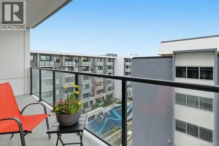 606 1100 Yates St, Victoria