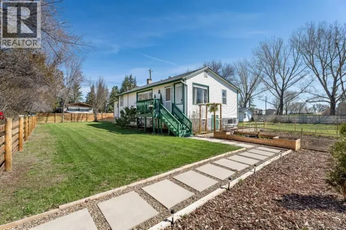 606 4 Street, Bassano