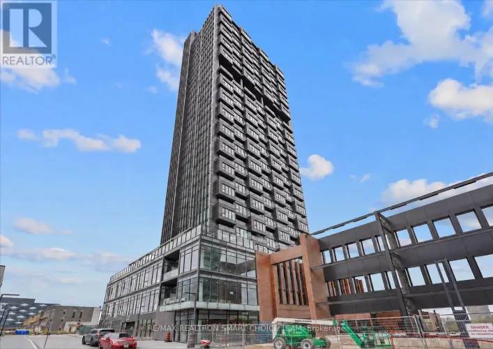 606 - 5 QUARRINGTON LANE, Toronto