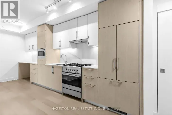 606 - 8 MANOR ROAD W, Toronto