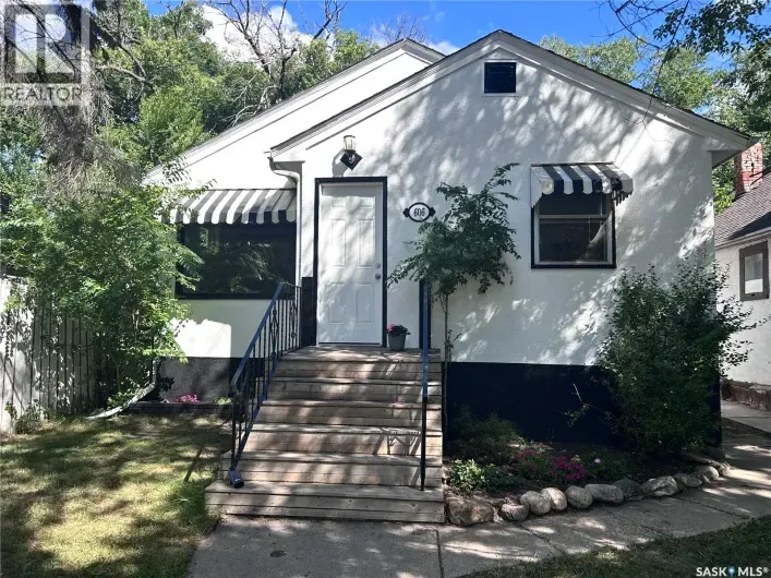 House for sale: 606 Balmoral STREET, Saskatoon
