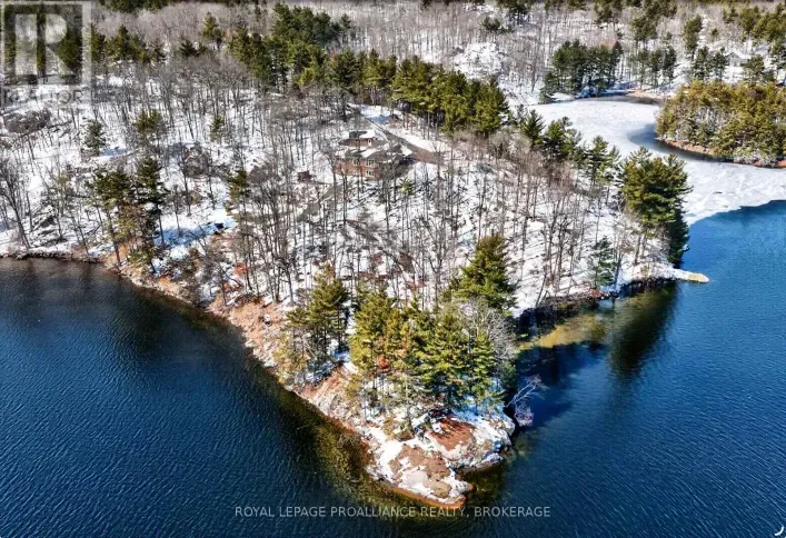 House for sale: 606 WHITES POINT ROAD, Rideau Lakes