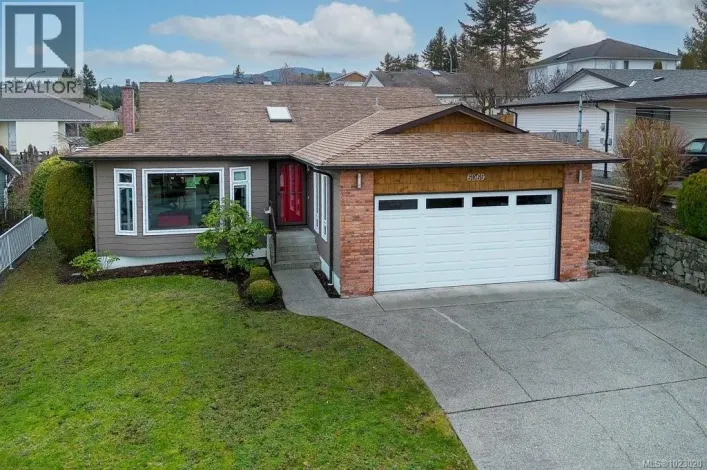 6069 Waldbank Rd, Nanaimo