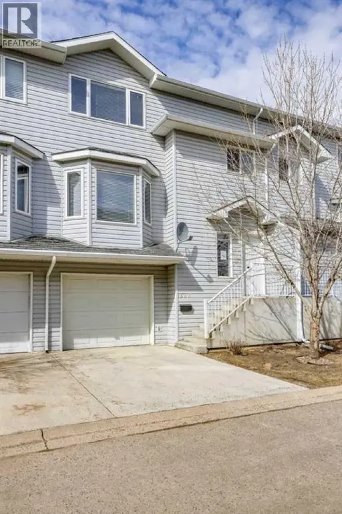 607, 105 Loutit Road, Fort McMurray
