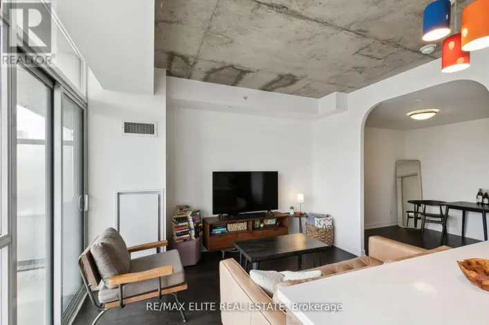 607 - 1205 QUEEN STREET W, Toronto