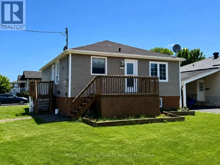 607 12TH STREET E, Cornwall