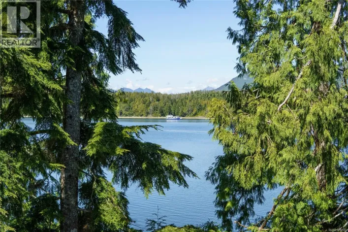 607 1971 HARBOUR Dr, Ucluelet