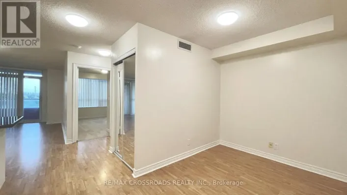 607 - 33 COX BOULEVARD, Markham