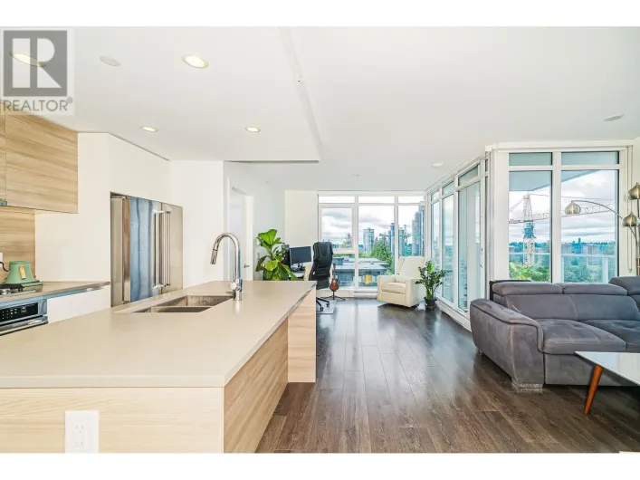 607 657 WHITING WAY, Coquitlam