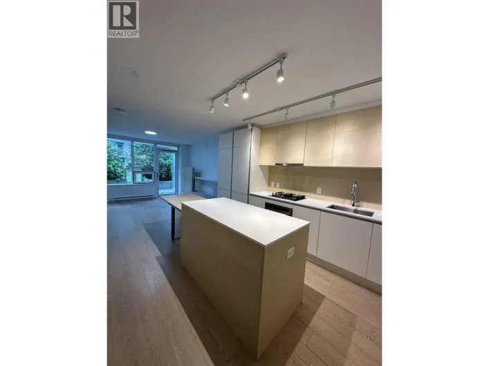 607 988 QUAYSIDE DRIVE, New Westminster