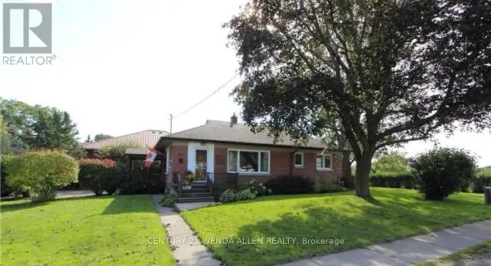607 MARY STREET W, Whitby