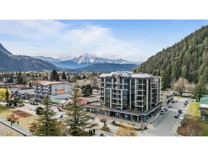 608 120 ESPLANADE AVENUE|Harrison Hot Springs, Harrison Hot Springs