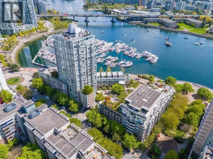608 1228 MARINASIDE CRESCENT STREET, Vancouver