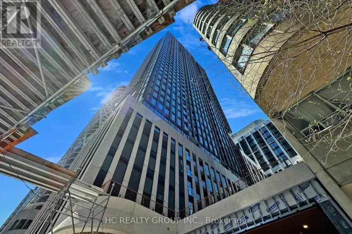 608 - 238 SIMCOE STREET W, Toronto