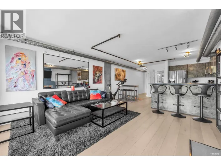 608 27 ALEXANDER STREET, Vancouver