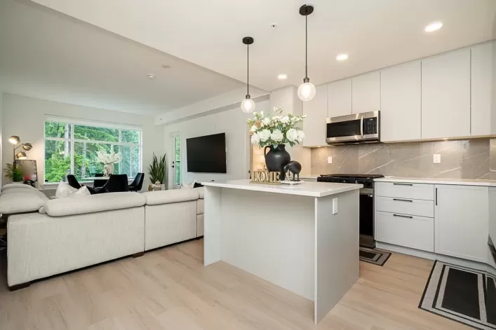 608 3528 146A STREET, Surrey