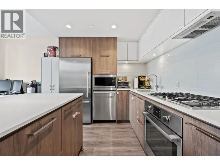 608 680 SEYLYNN CRESCENT, North Vancouver