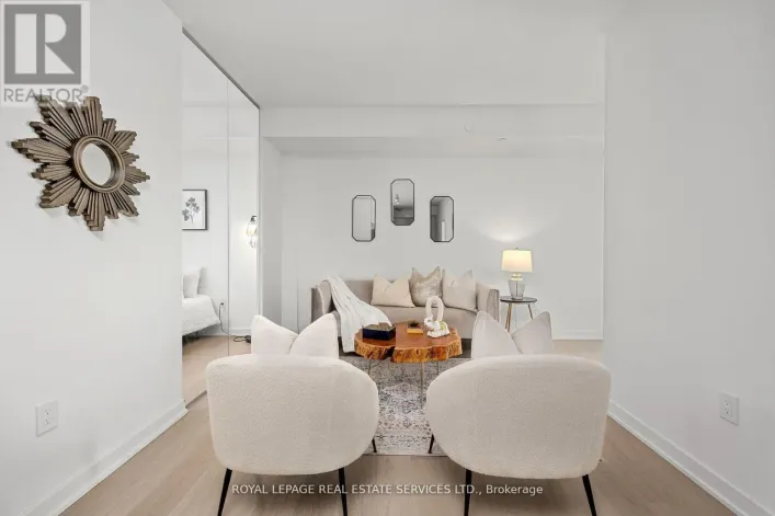 608 - 859 THE QUEENSWAY, Toronto