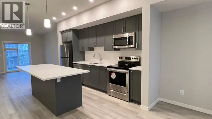 608 Copperstone Manor SE, Calgary