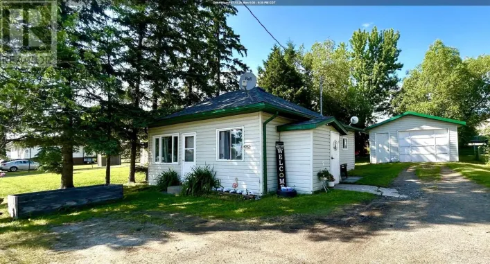 6080 Highway 11, Emo