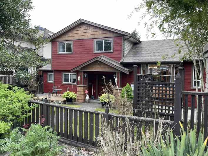 6083 126 STREET, Surrey