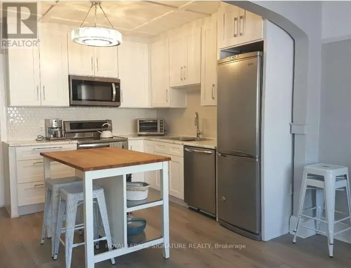 608A MOUNT PLEASANT ROAD, Toronto