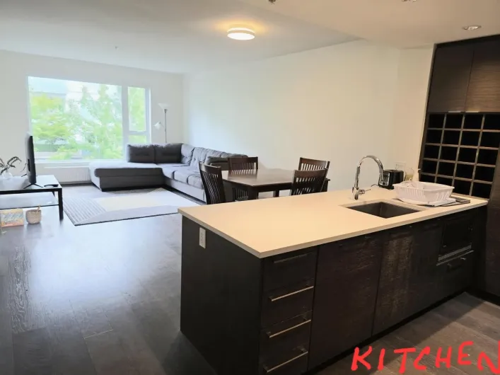 Apartment for sale: 609 11063 RAVINE ROAD, Surrey