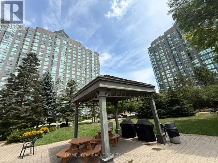 Apartment for sale: 609 - 2177 BURNHAMTHORPE ROAD, Mississauga