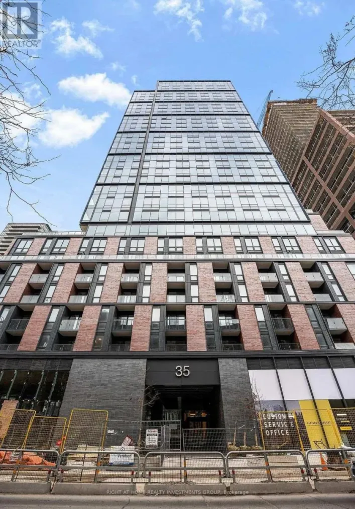 609 - 35 PARLIAMENT STREET, Toronto