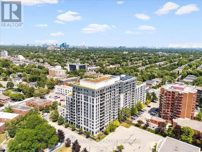 609 - 35 SARANAC BOULEVARD, Toronto