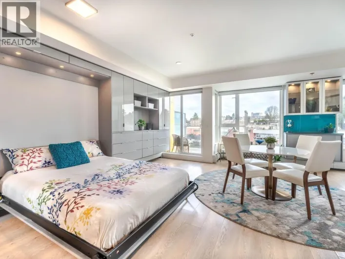 609 417 GREAT NORTHERN WAY, Vancouver