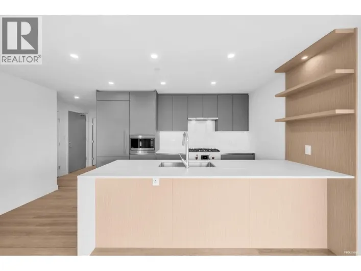 609 5520 MCNAUGHTON ROAD, Richmond