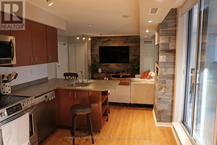 609 - 76 SHUTER STREET, Toronto