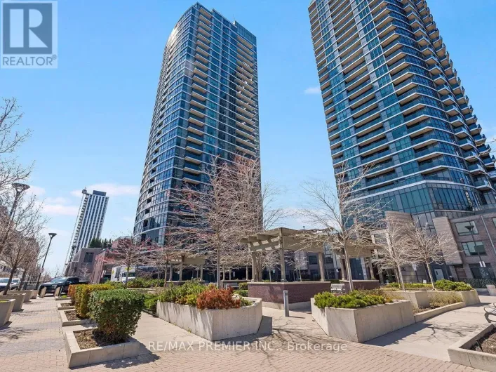 609 - 9 VALHALLA INN ROAD, Toronto