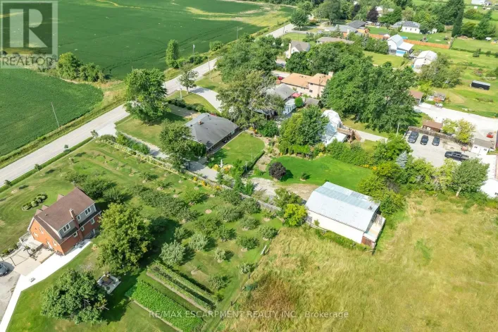609 GREEN MOUNTAIN ROAD E, Hamilton