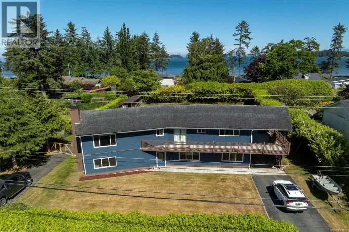 6095 Beaver Harbour Rd, Port Hardy