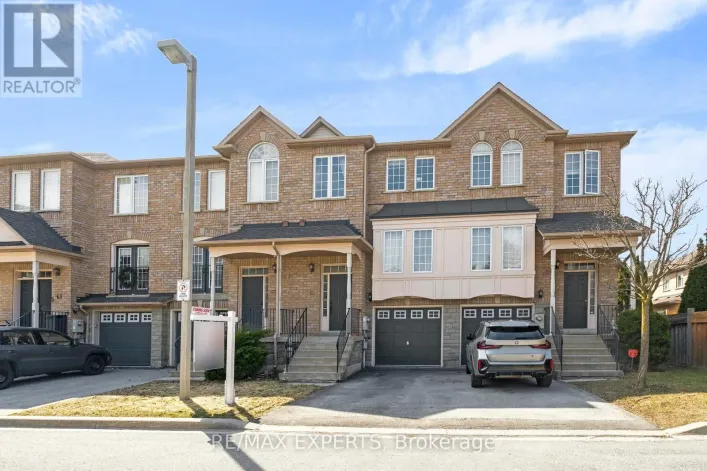 61 - 19 FOXCHASE AVENUE, Vaughan