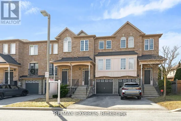 61 - 19 FOXCHASE AVENUE, Vaughan