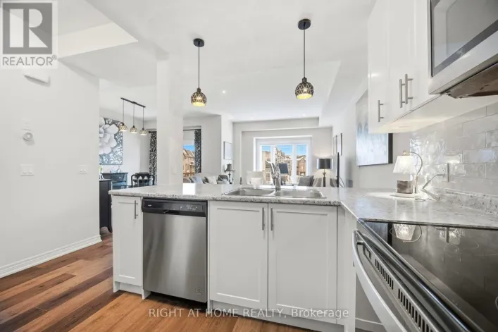 61 - 19 PICARDY DRIVE, Hamilton