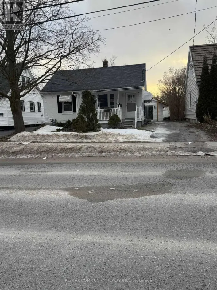 61 ADELAIDE STREET S, Kawartha Lakes