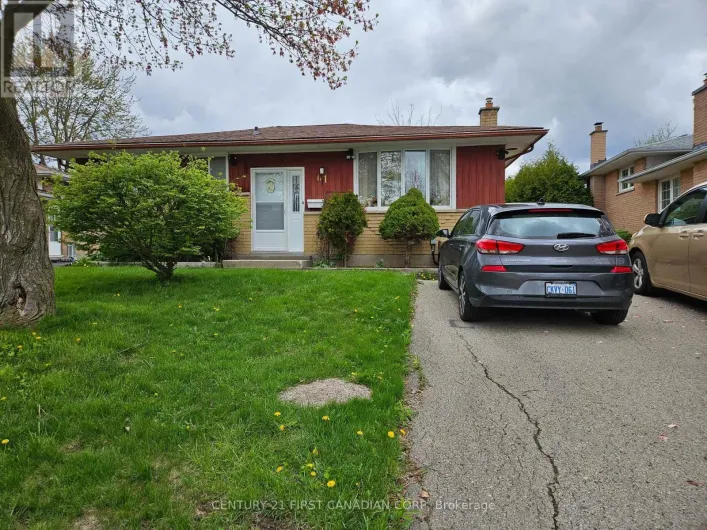 61 ALAYNE CRESCENT, London South
