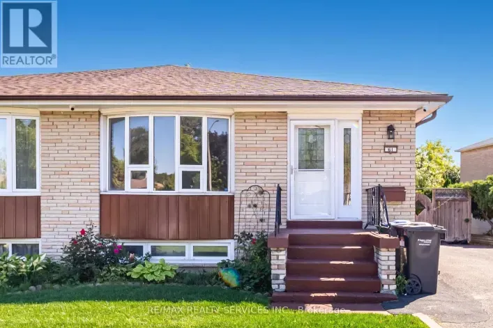 61 AVONDALE BOULEVARD, Brampton