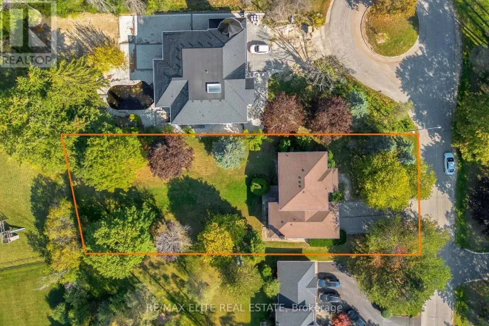 61 BEAUFORT HILLS ROAD, Richmond Hill