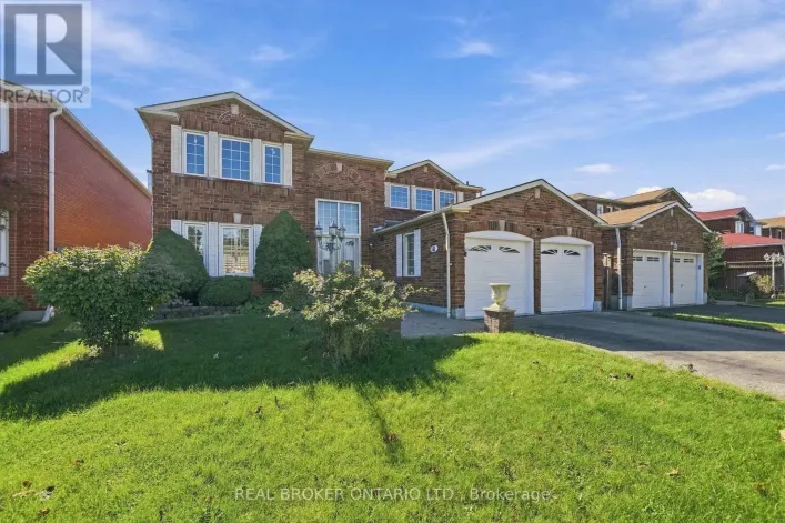 61 BLUENOSE CRESCENT, Toronto