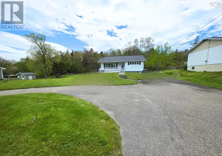 61 Braemar Drive, Westmount