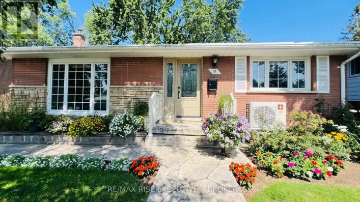 61 CONACHER DRIVE, Kingston