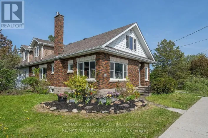 61 FRANCIS STREET E, Kawartha Lakes