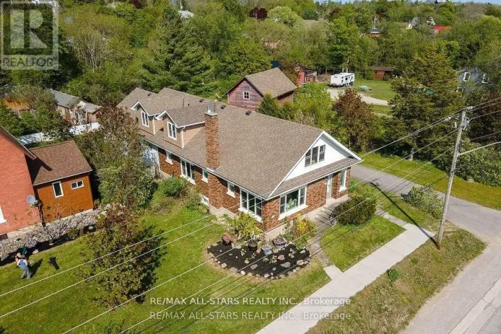 61 FRANCIS STREET E, Kawartha Lakes