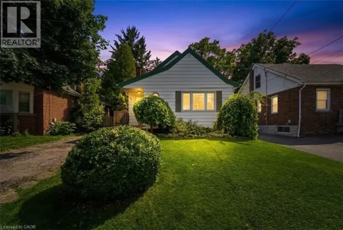 61 GLENMOUNT Avenue, Hamilton